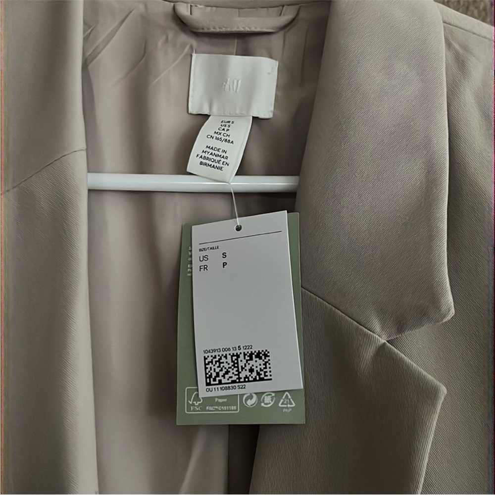 H&M Beige Blazer, new without tags - Picture 2 of 3